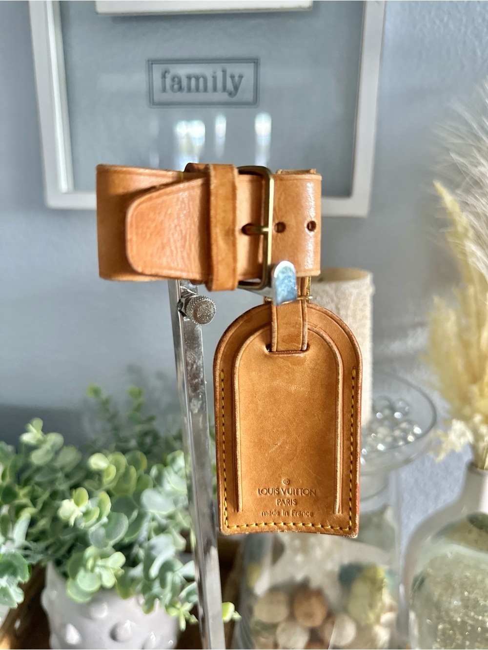 Louis Vuitton Vachetta Tan Leather Luggage strap set / Poignet Set